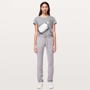 Lululemon On the Fly Pant Tall- Silverscreen